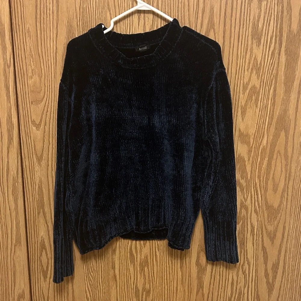Buffalo David Bitton Deep Blue Crew Neck Sweater size medium - Picture 2 of 7